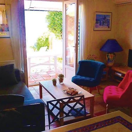 Feriehus Holiday Avenue De La Corniche Le Rayol-Canadel-sur-Mer